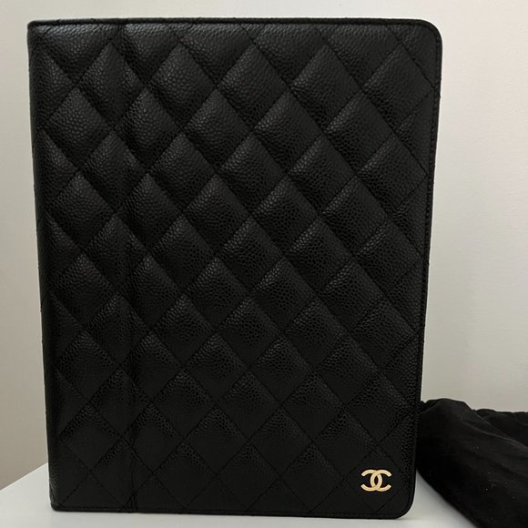 CHANEL 9th Generation iPad Cover Case (pristine condition) - Picture 2 of 16